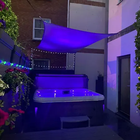 3 The View Apartments Ilfracombe - Hot Tub, Parking, Lift, Ev Exterior photo