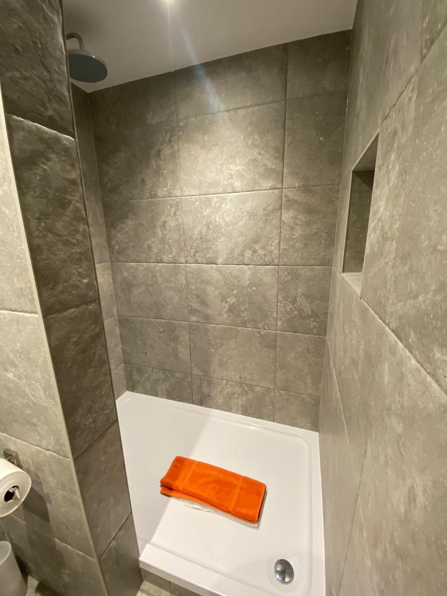 Apartment 3 The View - Hot Tub, Parking, Lift, Ev