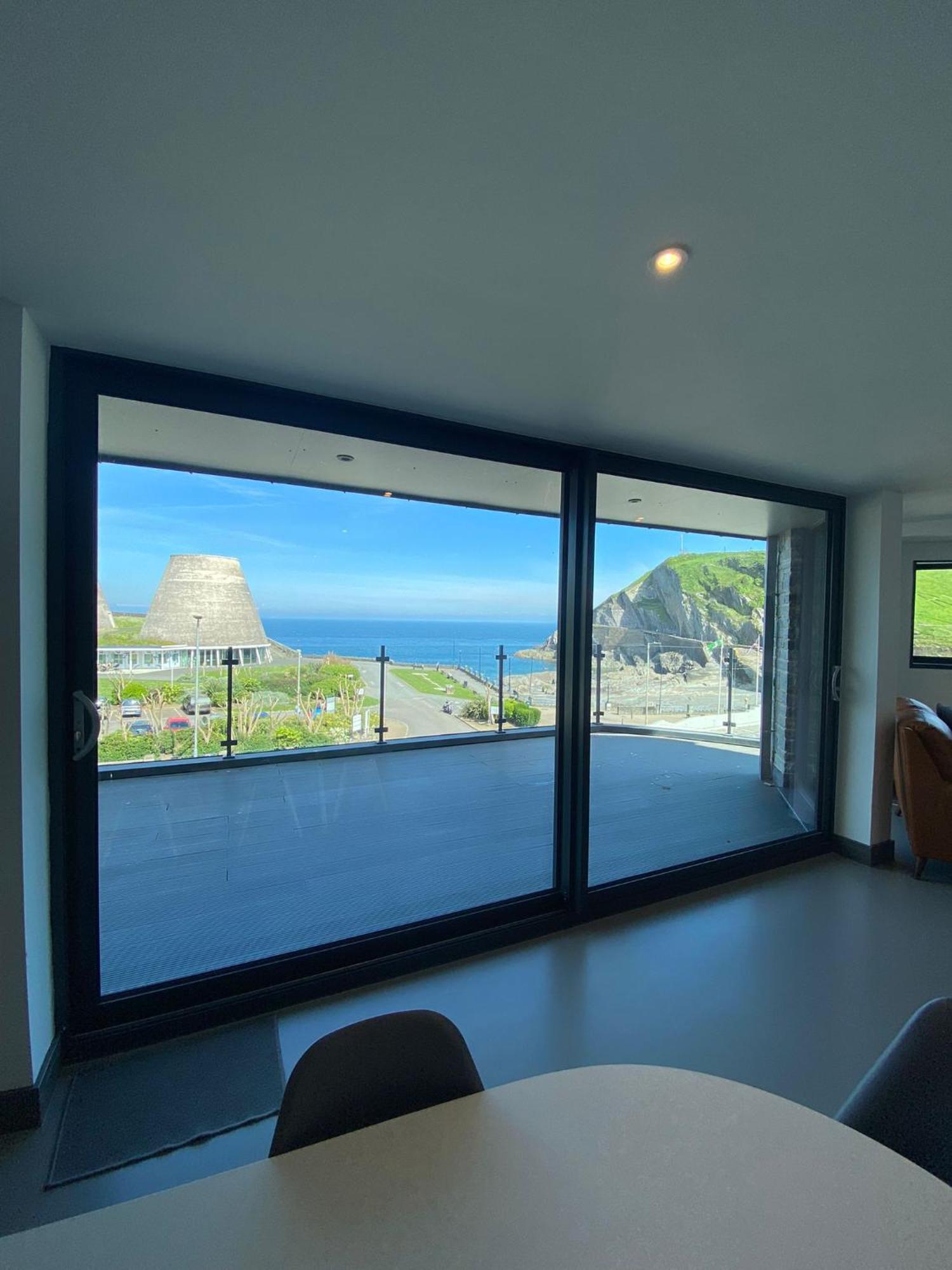 3 The View - Hot Tub, Parking, Lift, Ev *