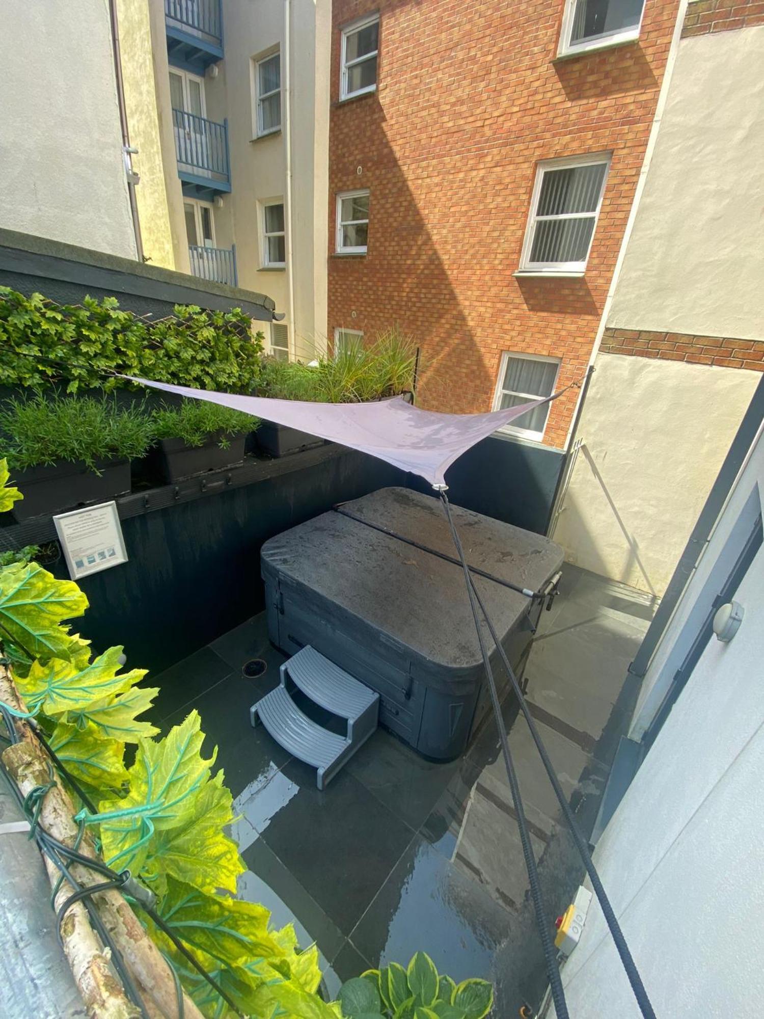 Apartment 3 The View - Hot Tub, Parking, Lift, Ev *
