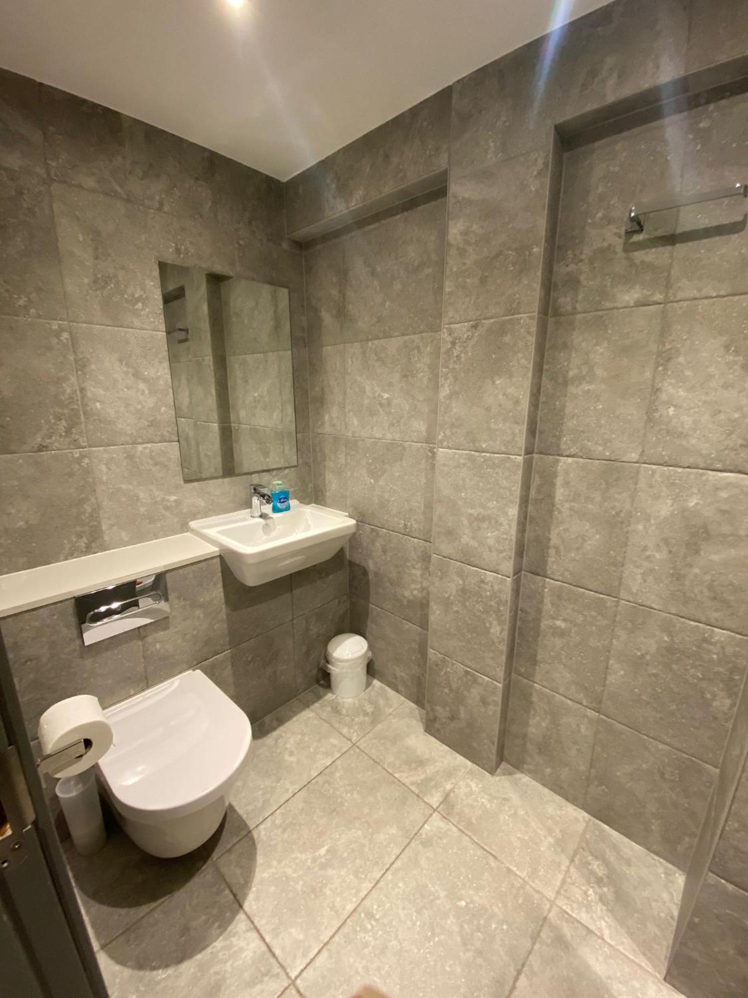 3 The View - Hot Tub, Parking, Lift, Ev Apartment Ilfracombe